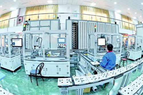 2020年全省工業(yè)總產(chǎn)值達(dá)2萬億元，貴州省發(fā)力大數(shù)